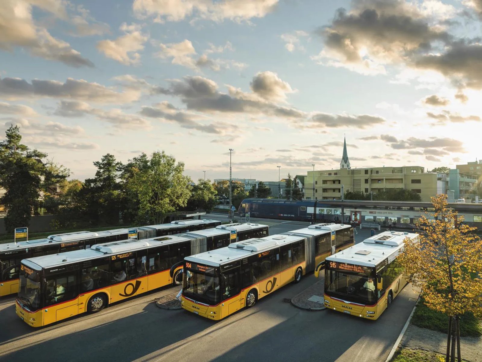 PostAuto-Personal mit Samsung-Gerät im Einsatz
